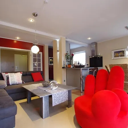 Luxury-apartment Peter * בון